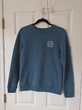 Men's Crewneck Sweatshirt in Dusty Blue with Small Chest Logo